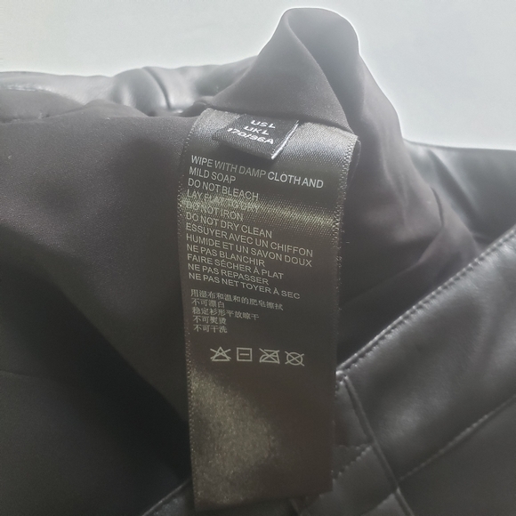 UO Faux Leather Mini Skirt Large - Picture 5 of 6